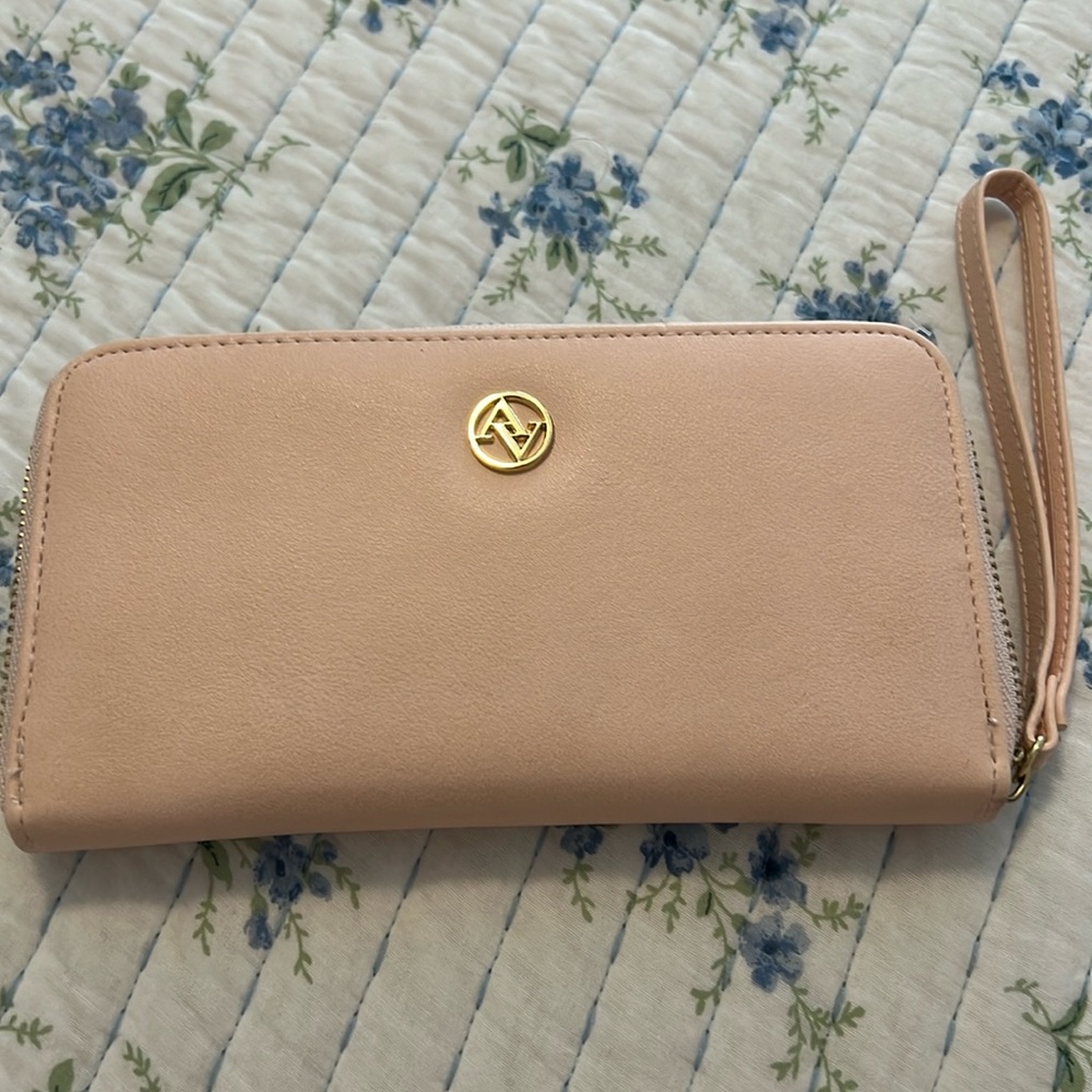 Nwot Mobile Power Bank